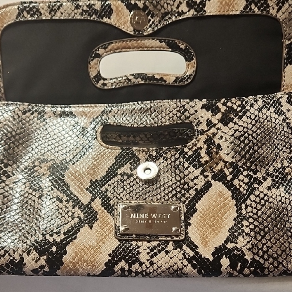 Nine West Snakeskin Pattern Flap Over Clutch and Wallet Set CLEARANCE - Picture 6 of 16